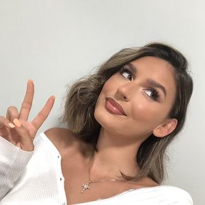 Meet your Posher, Paula